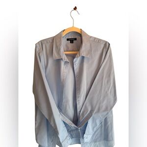 Port Authority Women’s Light Blue Button Down in Size L